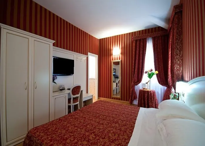Otel Trevi 41 3*