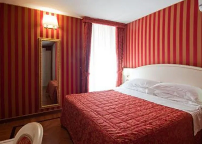 Otel Trevi 41 3*