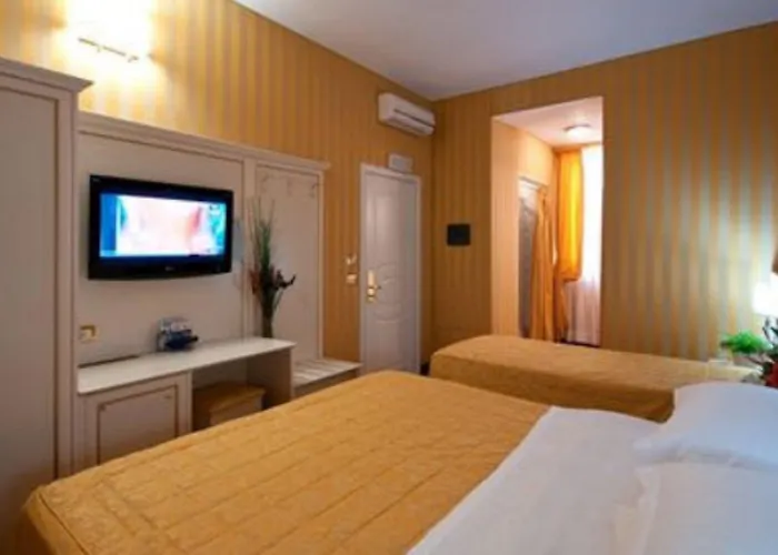 Otel Trevi 41