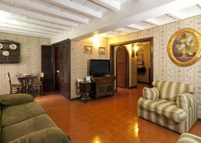 Trevi 41 Otel
