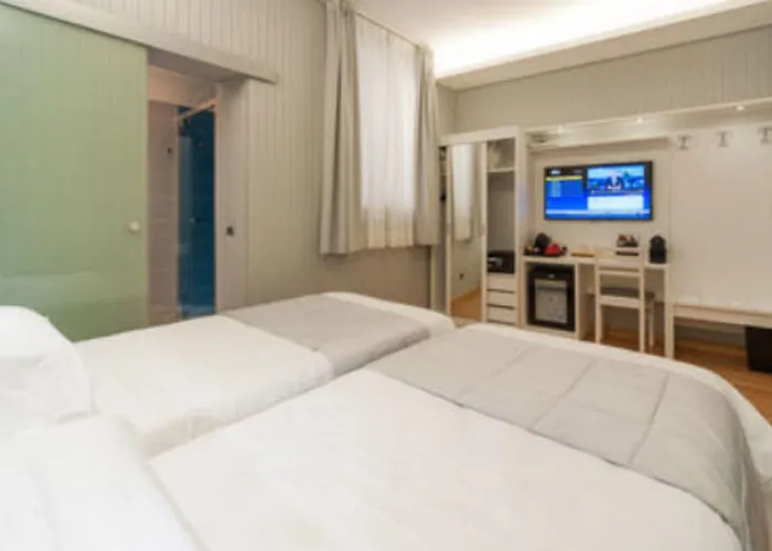 Otel Trevi 41