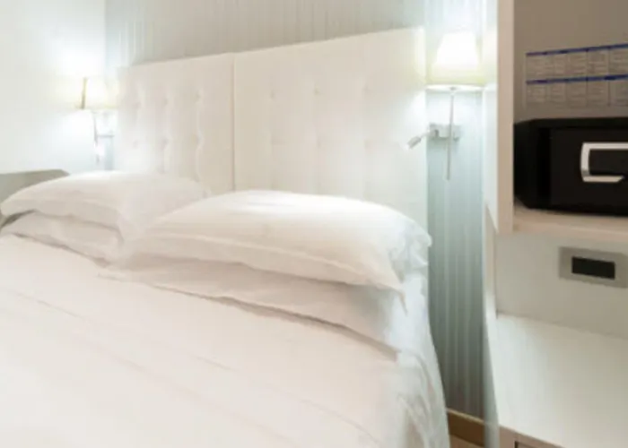 Trevi 41 Otel 3*